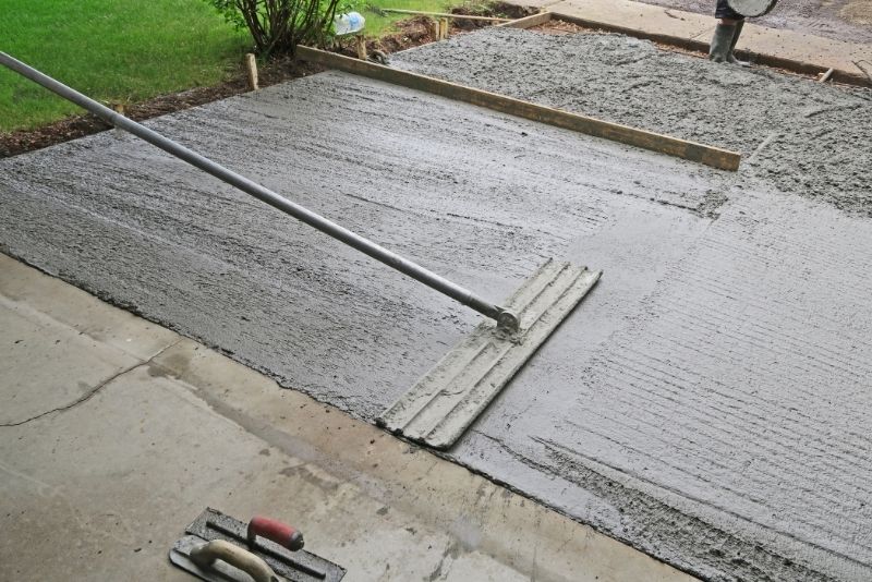 A photo of driveway resurfacing