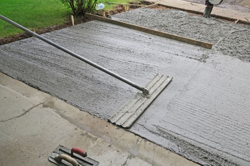 A photo of driveway resurfacing